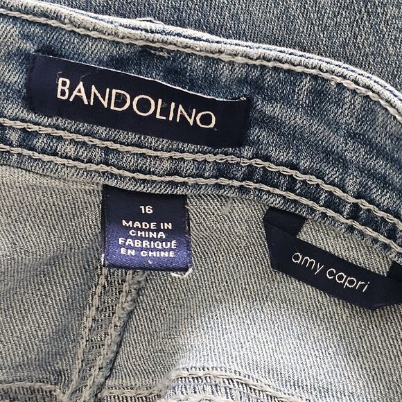 Bandolino - Jeans Capri Denim Embroidered - Plus Size 16 - Blue - Cotton Blend - Picture 6 of 7